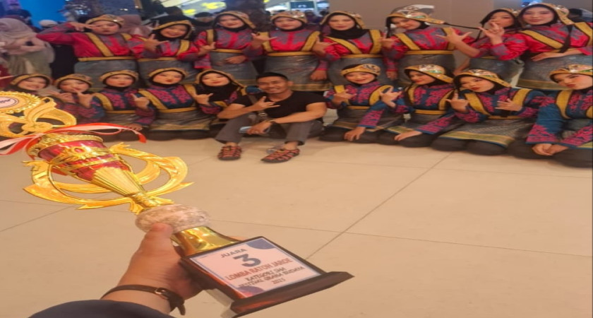 SMANIO Raih Juara 3 Lomba Ratoh Jaroe